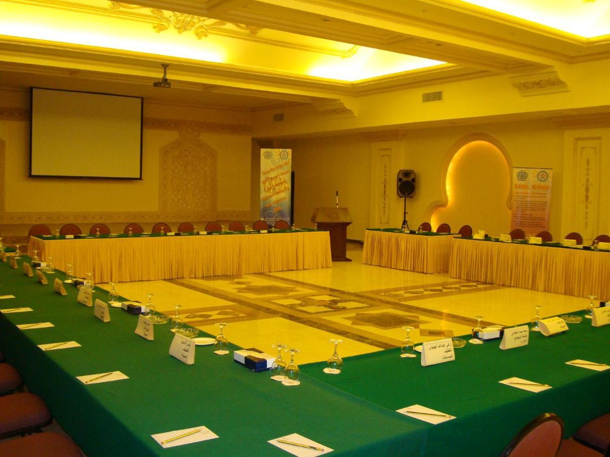Al Gosaibi Hotel - Villa Khobar Buitenkant foto
