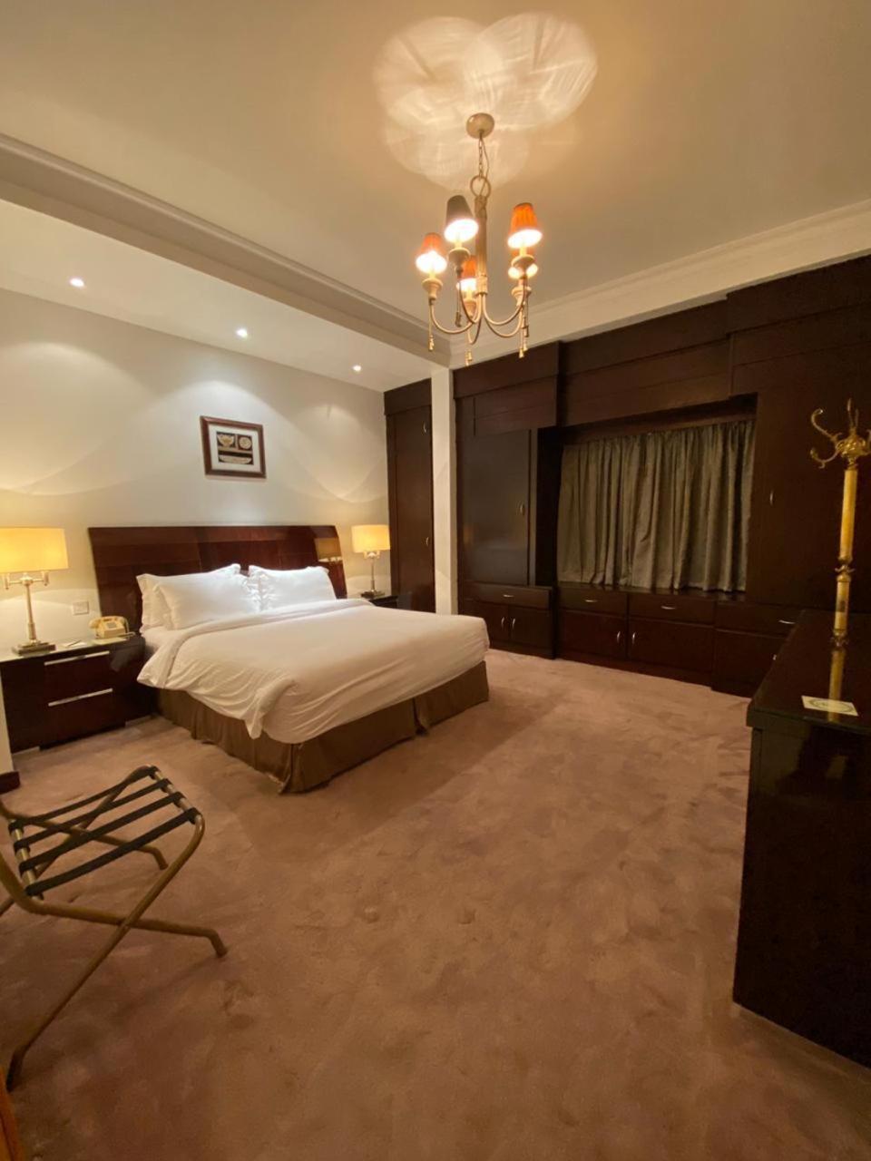 Al Gosaibi Hotel - Villa Khobar Buitenkant foto