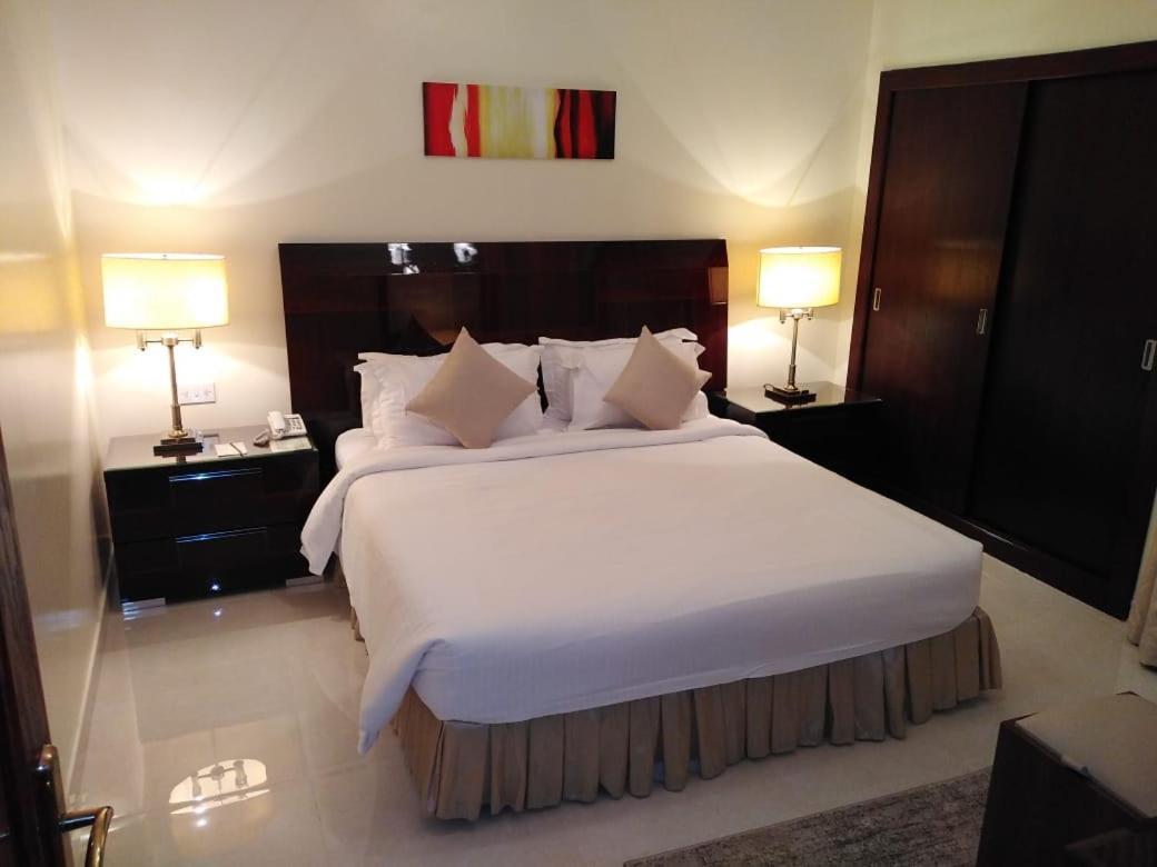 Al Gosaibi Hotel - Villa Khobar Buitenkant foto