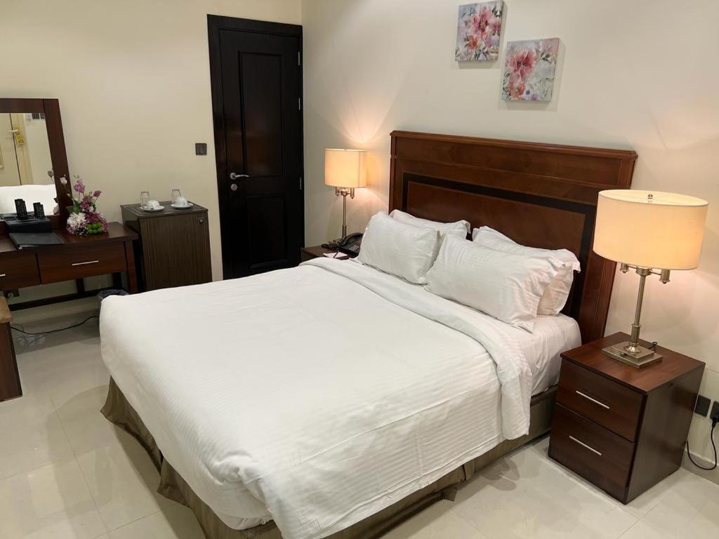 Al Gosaibi Hotel - Villa Khobar Buitenkant foto