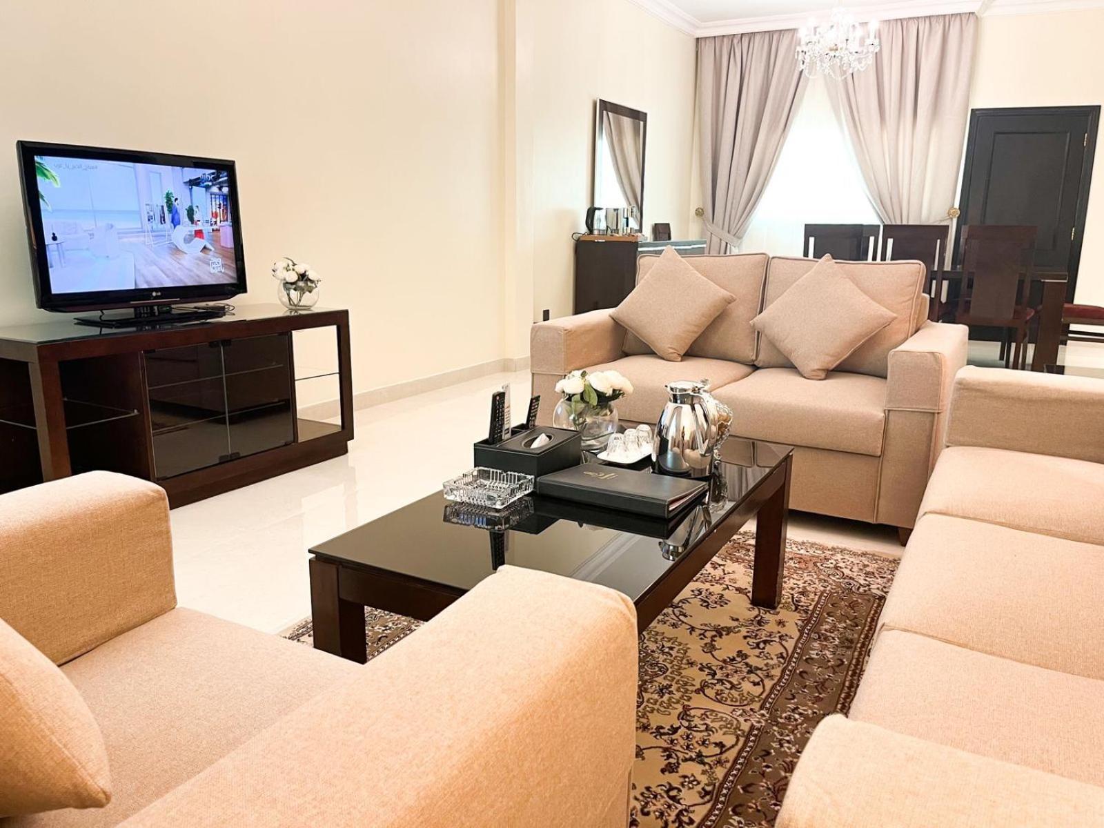 Al Gosaibi Hotel - Villa Khobar Buitenkant foto