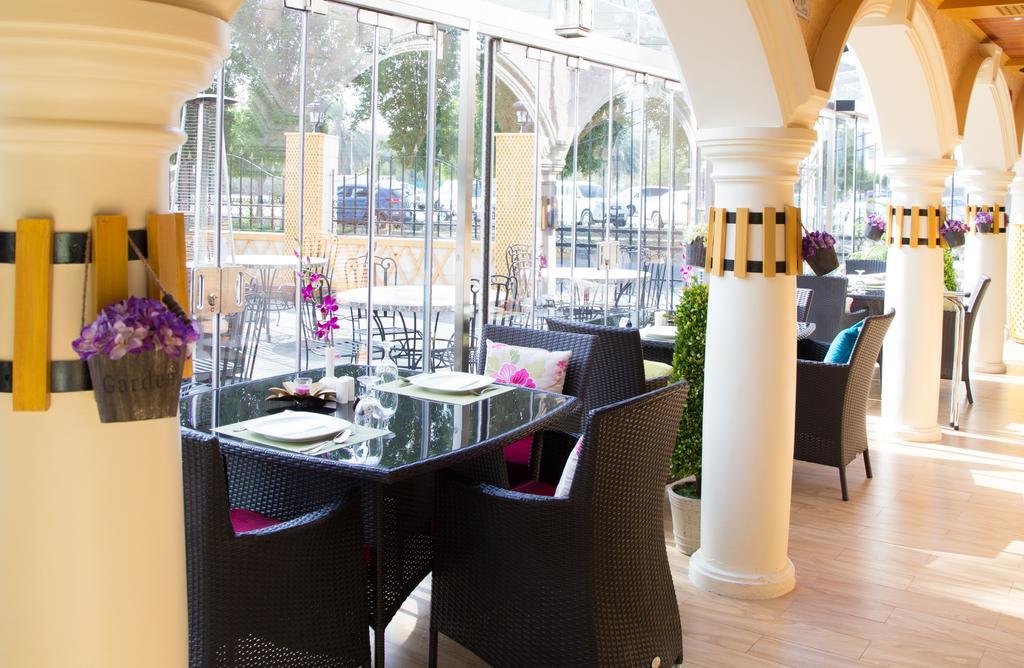 Al Gosaibi Hotel - Villa Khobar Buitenkant foto